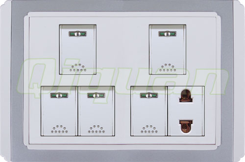 5 gang switch with 1 socket